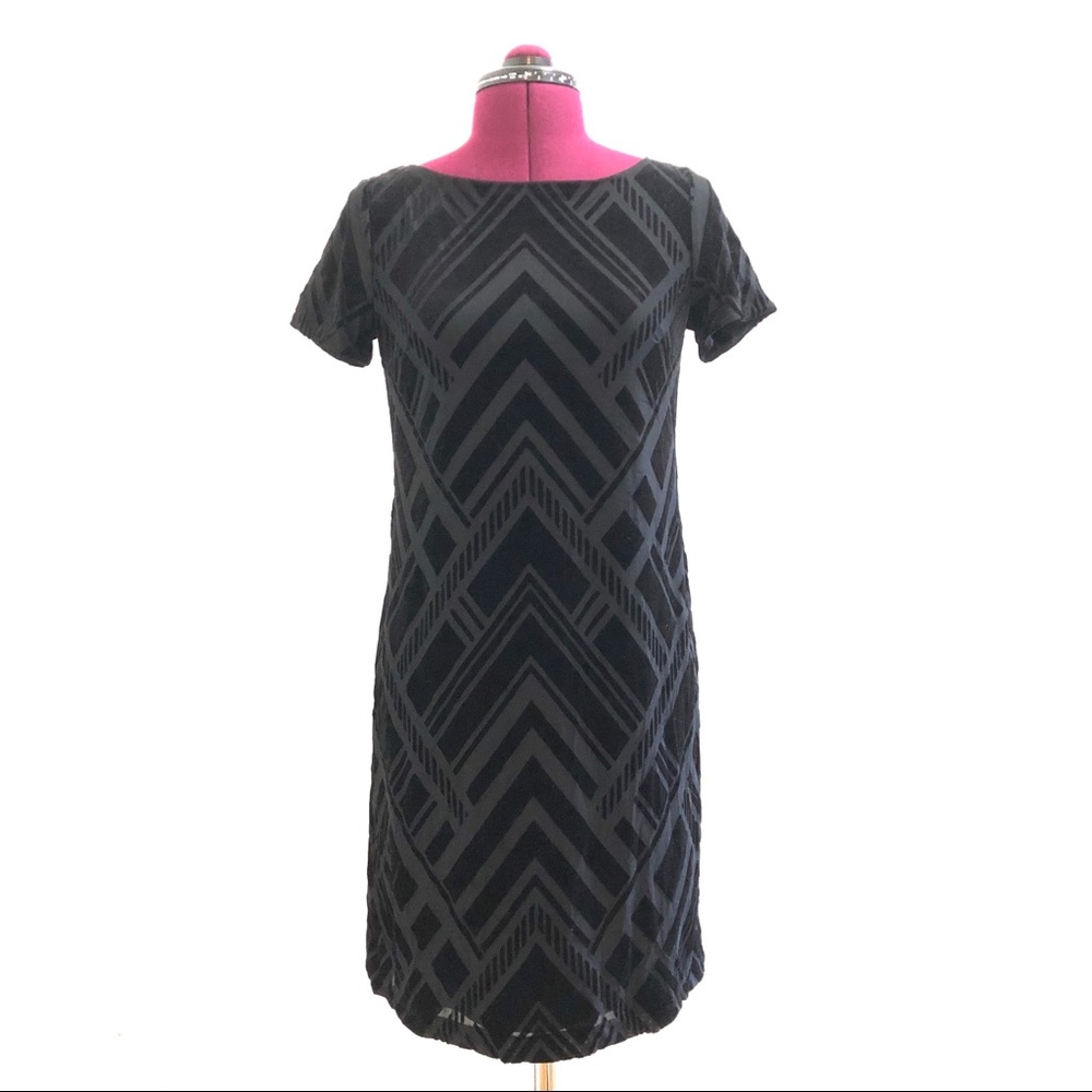 White House Black Market Short Sleeve Dress